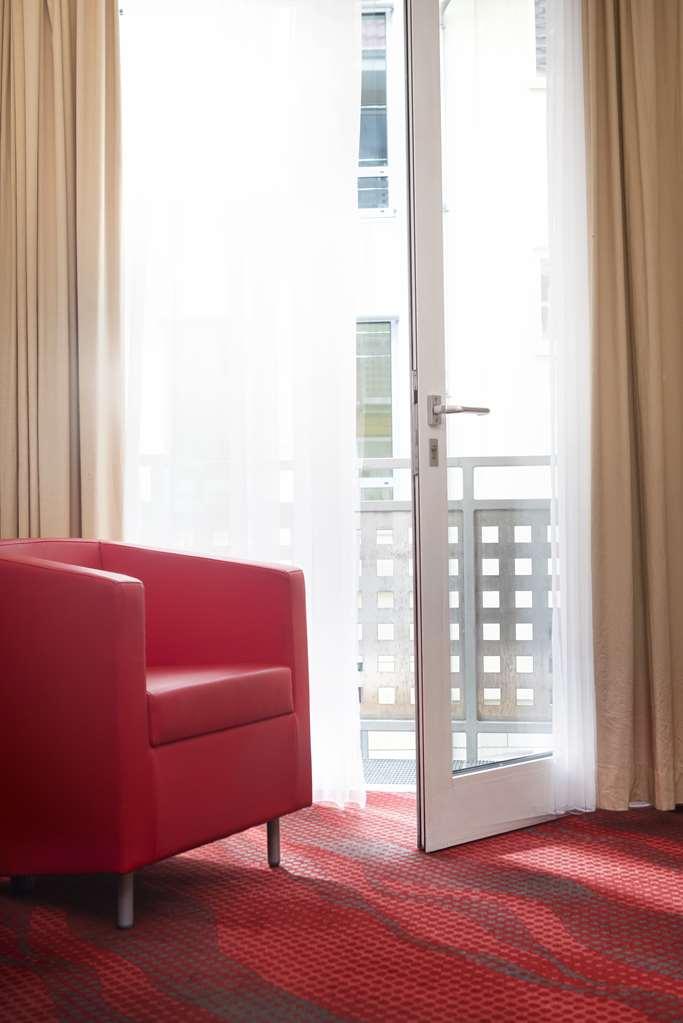 Sorat Hotel