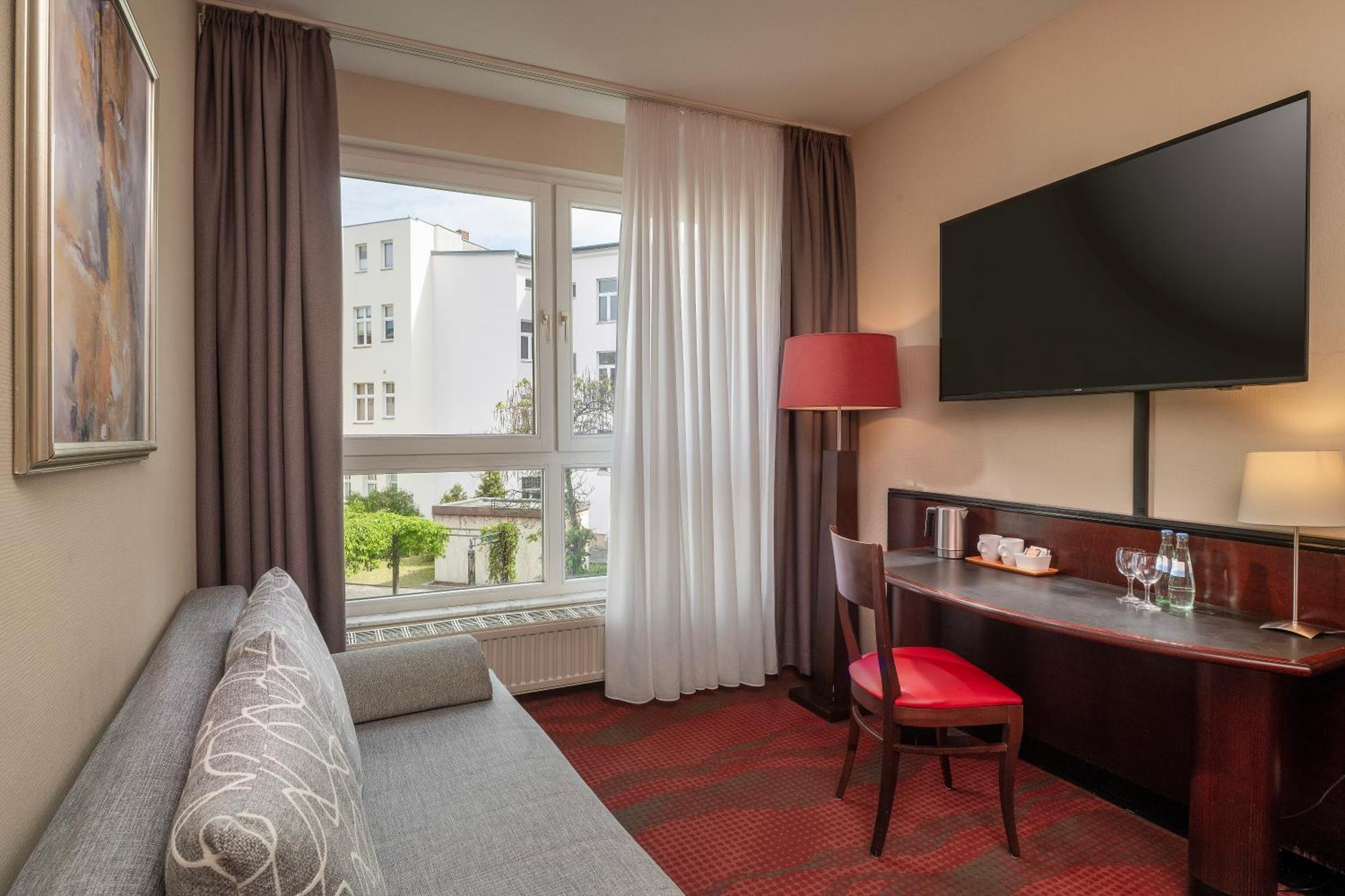 Hotel Sorat 4*