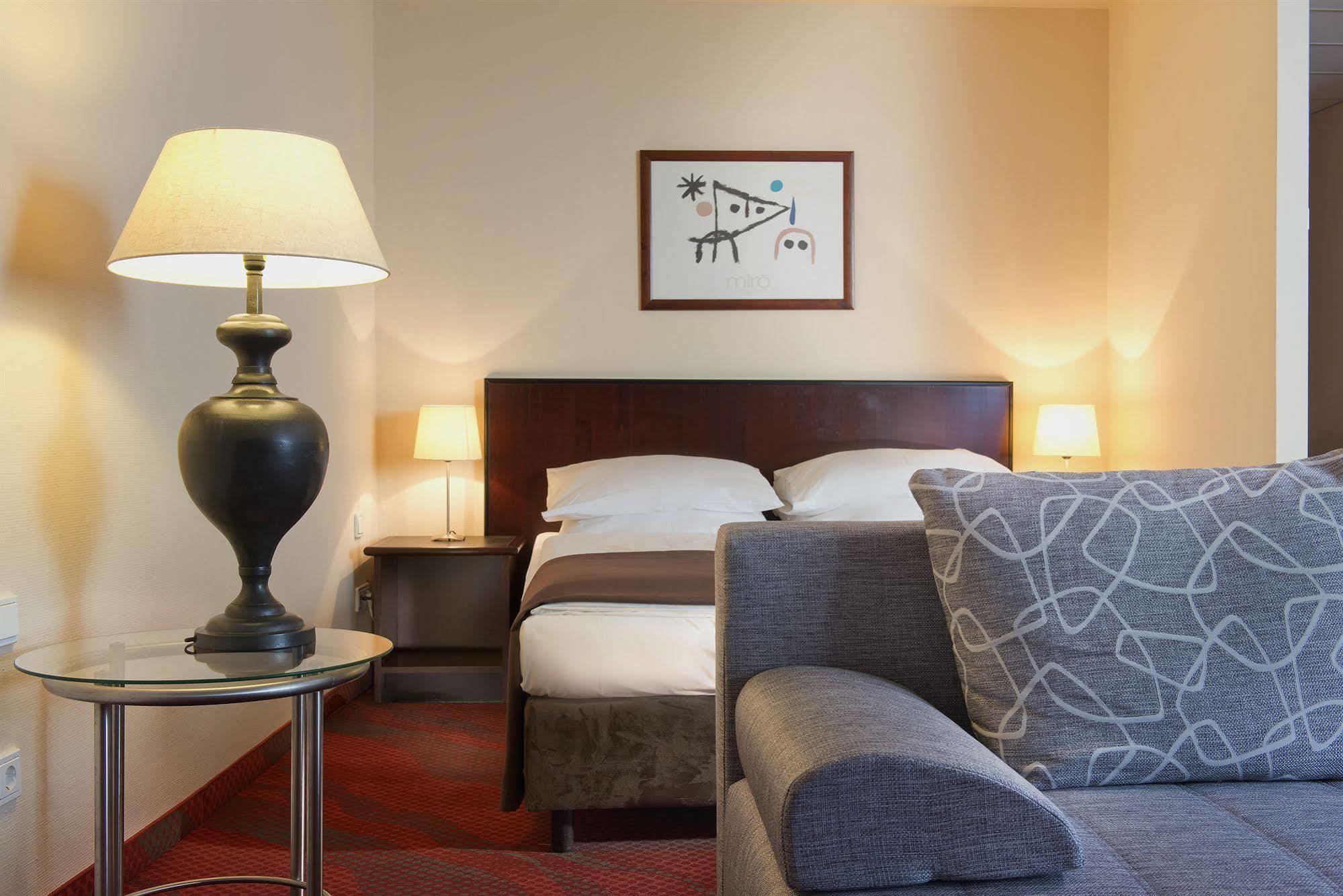 Sorat Hotel